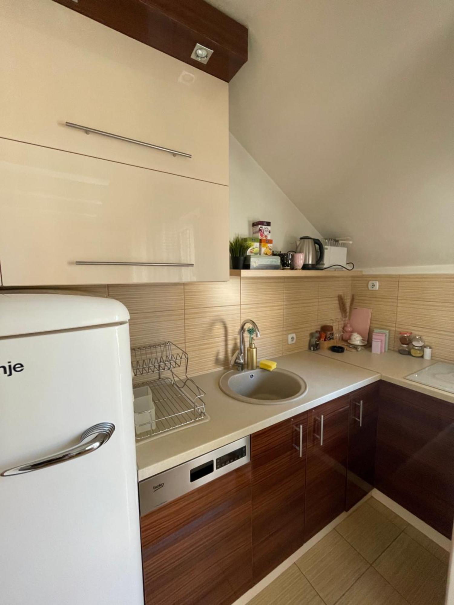Charme Apartman Kruševac 外观 照片