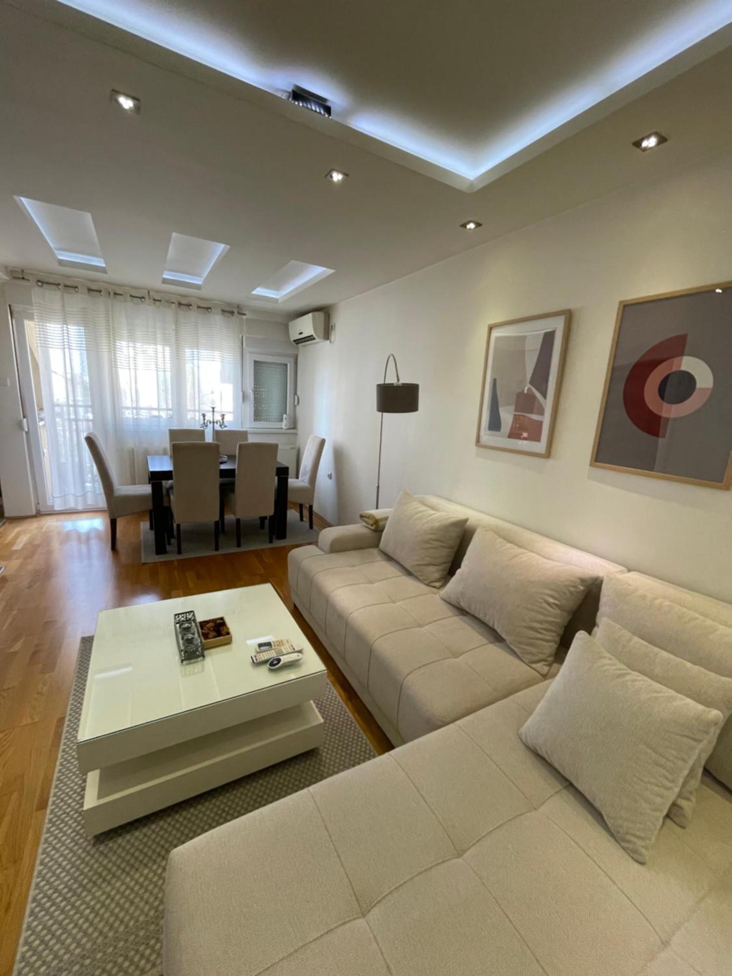Charme Apartman Kruševac 外观 照片